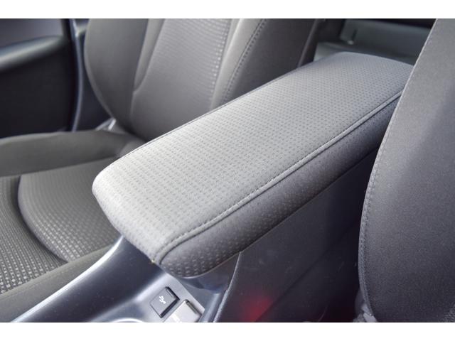 プリウス Ｓ　キーフリー　オートリトラクトミラー　純正ディスプレイ　ナビ　ミラキャスト　ブルートゥース　ＥＴＣ　バックカメラ　オートＬＥＤヘッドライト　セーフティセンス　ＬＴＡ　ＲＳＡ　クルコン　オートエアコン（60枚目）