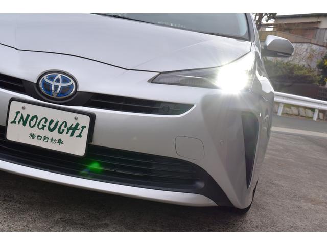 プリウス Ｓ　キーフリー　オートリトラクトミラー　純正ディスプレイ　ナビ　ミラキャスト　ブルートゥース　ＥＴＣ　バックカメラ　オートＬＥＤヘッドライト　セーフティセンス　ＬＴＡ　ＲＳＡ　クルコン　オートエアコン（61枚目）