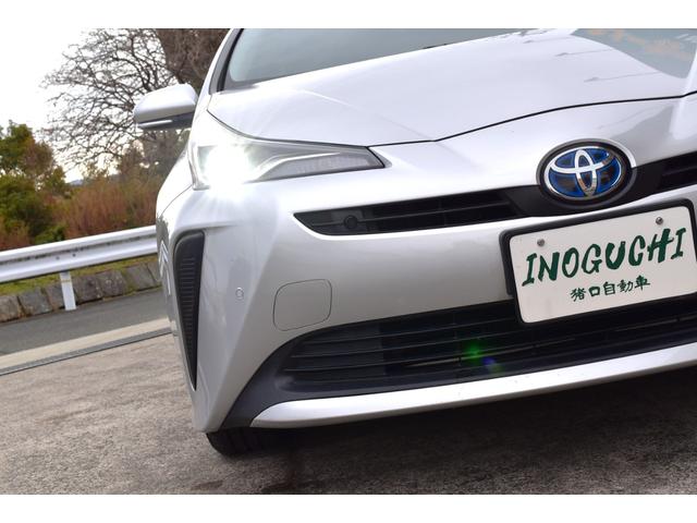 プリウス Ｓ　キーフリー　オートリトラクトミラー　純正ディスプレイ　ナビ　ミラキャスト　ブルートゥース　ＥＴＣ　バックカメラ　オートＬＥＤヘッドライト　セーフティセンス　ＬＴＡ　ＲＳＡ　クルコン　オートエアコン（62枚目）