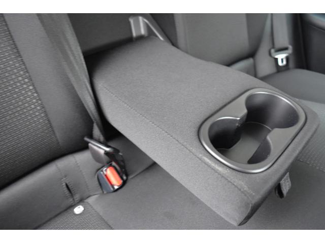 プリウス Ｓ　キーフリー　オートリトラクトミラー　純正ディスプレイ　ナビ　ミラキャスト　ブルートゥース　ＥＴＣ　バックカメラ　オートＬＥＤヘッドライト　セーフティセンス　ＬＴＡ　ＲＳＡ　クルコン　オートエアコン（73枚目）