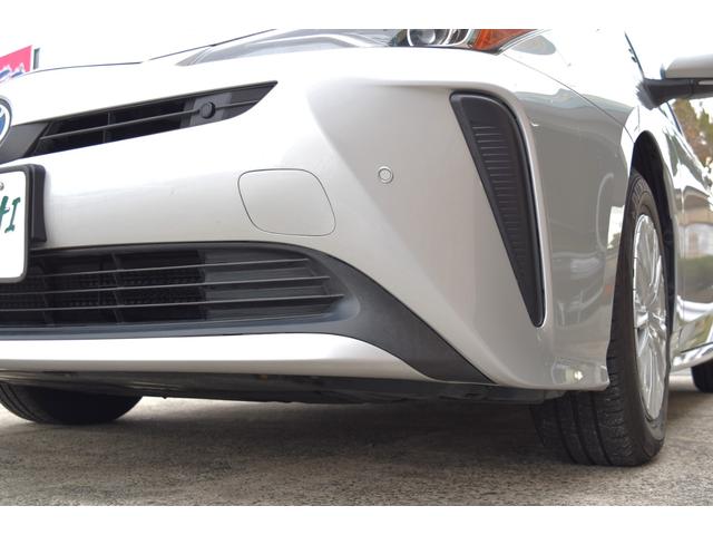 プリウス Ｓ　キーフリー　オートリトラクトミラー　純正ディスプレイ　ナビ　ミラキャスト　ブルートゥース　ＥＴＣ　バックカメラ　オートＬＥＤヘッドライト　セーフティセンス　ＬＴＡ　ＲＳＡ　クルコン　オートエアコン（77枚目）