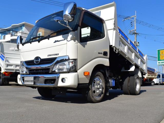 デュトロ 全低床ダンプ　３ｔ　３トン　ダンプ　オートマ　ＡＴ　コボレーン　メッキドアミラー　左電動格納ミラー　衝突被害軽減ブレーキ　ナビ　ＥＴＣ　アイドルストップ　スマートキー　ディーゼルターボ（4枚目）