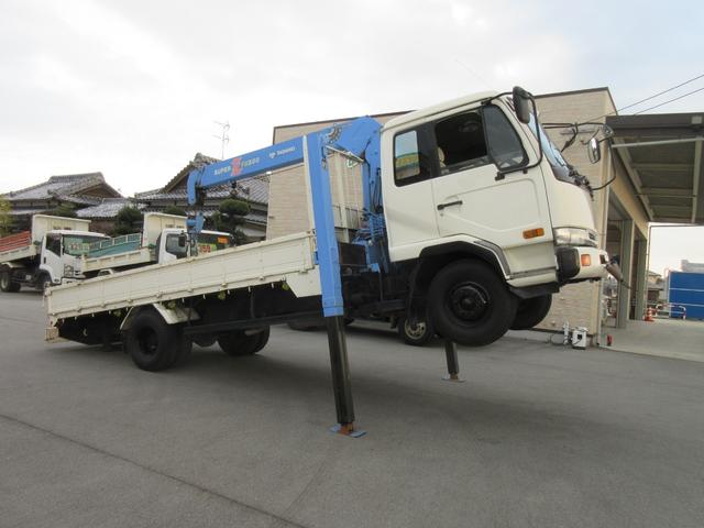 コンドル 　３段クレーン　ハイジャッキ　積載量２．２トン　荷台内寸５１２ｃｍ　幅２１２ｃｍ（4枚目）