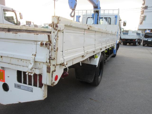 コンドル 　３段クレーン　ハイジャッキ　積載量２．２トン　荷台内寸５１２ｃｍ　幅２１２ｃｍ（18枚目）