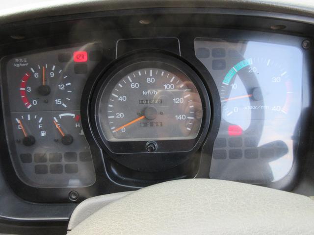 コンドル 　３段クレーン　ハイジャッキ　積載量２．２トン　荷台内寸５１２ｃｍ　幅２１２ｃｍ（36枚目）