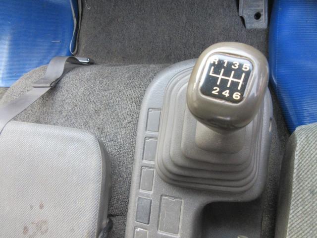 コンドル 　３段クレーン　ハイジャッキ　積載量２．２トン　荷台内寸５１２ｃｍ　幅２１２ｃｍ（39枚目）