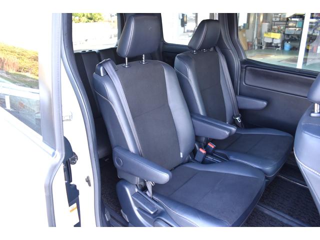 ノア ハイブリッドＳｉ　ダブルバイビー　純正ナビＺ６８Ｔ　両側パワースライドドア　オートＬＥＤヘッドライト　コンビシート　デュアルオートエアコン　セーフティセンス　ロールサンシェード　ＴＲＤエアロ　クルコン　バックカメラ　シートヒーター（20枚目）