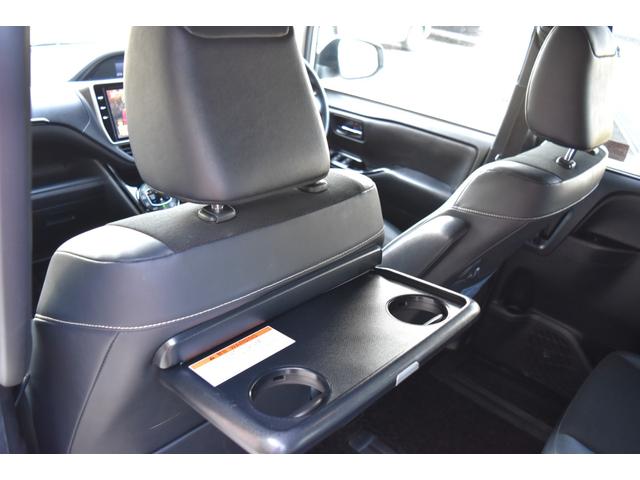 ノア ハイブリッドＳｉ　ダブルバイビー　純正ナビＺ６８Ｔ　両側パワースライドドア　オートＬＥＤヘッドライト　コンビシート　デュアルオートエアコン　セーフティセンス　ロールサンシェード　ＴＲＤエアロ　クルコン　バックカメラ　シートヒーター（24枚目）