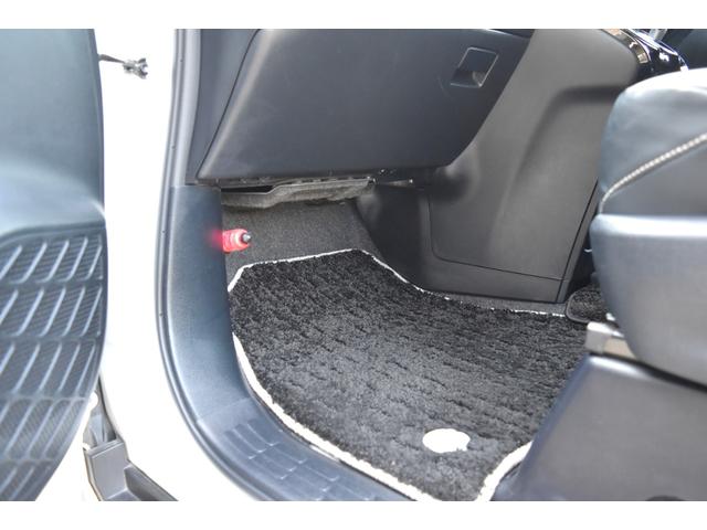 ノア ハイブリッドＳｉ　ダブルバイビー　純正ナビＺ６８Ｔ　両側パワースライドドア　オートＬＥＤヘッドライト　コンビシート　デュアルオートエアコン　セーフティセンス　ロールサンシェード　ＴＲＤエアロ　クルコン　バックカメラ　シートヒーター（37枚目）