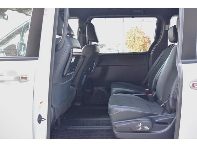 ノア ハイブリッドＳｉ　ダブルバイビー　純正ナビＺ６８Ｔ　両側パワースライドドア　オートＬＥＤヘッドライト　コンビシート　デュアルオートエアコン　セーフティセンス　ロールサンシェード　ＴＲＤエアロ　クルコン　バックカメラ　シートヒーター（49枚目）