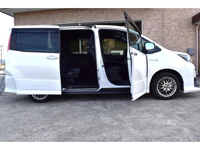 ノア ハイブリッドＳｉ　ダブルバイビー　純正ナビＺ６８Ｔ　両側パワースライドドア　オートＬＥＤヘッドライト　コンビシート　デュアルオートエアコン　セーフティセンス　ロールサンシェード　ＴＲＤエアロ　クルコン　バックカメラ　シートヒーター（66枚目）