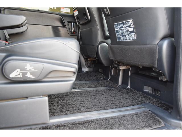 ノア ハイブリッドＳｉ　ダブルバイビー　純正ナビＺ６８Ｔ　両側パワースライドドア　オートＬＥＤヘッドライト　コンビシート　デュアルオートエアコン　セーフティセンス　ロールサンシェード　ＴＲＤエアロ　クルコン　バックカメラ　シートヒーター（67枚目）