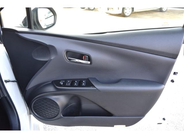プリウス Ｓ　モデリスタエアロ　セーフティセンス　オートＬＥＤヘッドライト　クルコン　ナビ　ＣＤ　ＴＶ　バックカメラ　ＥＴＣ　オートエアコン　アクセサリーソケット　社外アルミ　ハンドルオーディオＳ／Ｗ　キーフリー（37枚目）