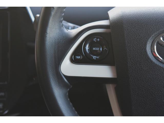 プリウス Ｓ　モデリスタエアロ　セーフティセンス　オートＬＥＤヘッドライト　クルコン　ナビ　ＣＤ　ＴＶ　バックカメラ　ＥＴＣ　オートエアコン　アクセサリーソケット　社外アルミ　ハンドルオーディオＳ／Ｗ　キーフリー（46枚目）