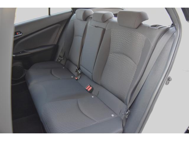 プリウス Ｓ　モデリスタエアロ　セーフティセンス　オートＬＥＤヘッドライト　クルコン　ナビ　ＣＤ　ＴＶ　バックカメラ　ＥＴＣ　オートエアコン　アクセサリーソケット　社外アルミ　ハンドルオーディオＳ／Ｗ　キーフリー（63枚目）