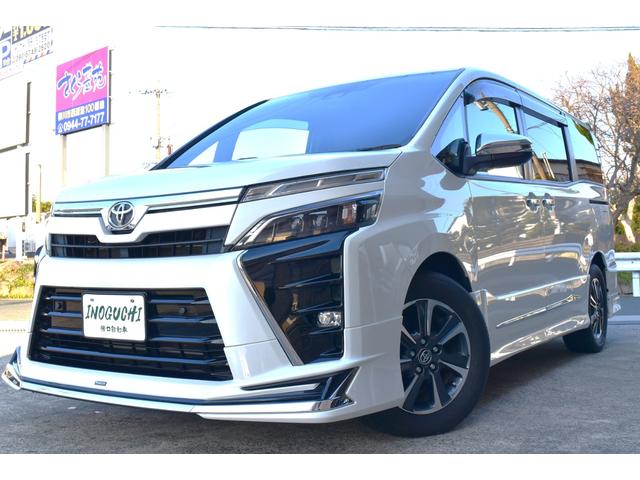 ヴォクシー ＺＳ　煌ＩＩＩ　純正９インチナビ　両側パワースライド　セーフティセンス　コンビシート　デュアルオートエアコン　モデリスタエアロ　クリアランスソナー　クルコン　ＵＳＢポート　ロールサンシェード　シートバックテーブル（6枚目）