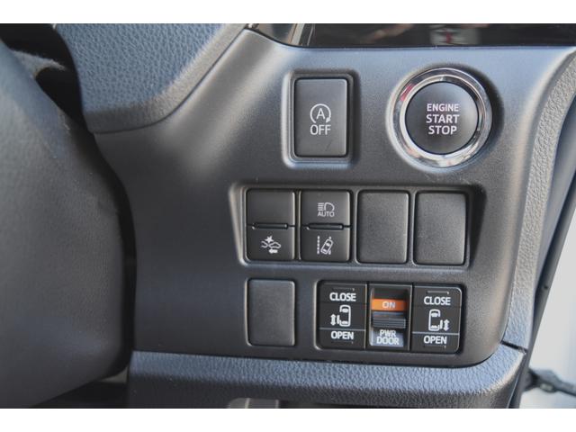 ヴォクシー ＺＳ　煌ＩＩＩ　純正９インチナビ　両側パワースライド　セーフティセンス　コンビシート　デュアルオートエアコン　モデリスタエアロ　クリアランスソナー　クルコン　ＵＳＢポート　ロールサンシェード　シートバックテーブル（9枚目）