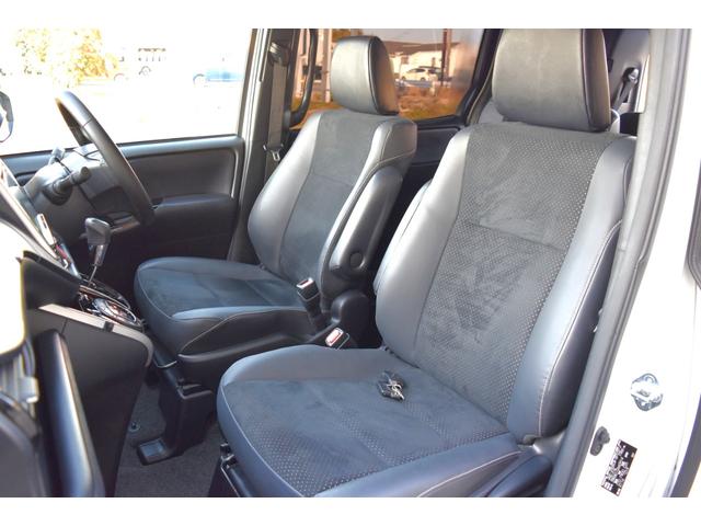 ヴォクシー ＺＳ　煌ＩＩＩ　純正９インチナビ　両側パワースライド　セーフティセンス　コンビシート　デュアルオートエアコン　モデリスタエアロ　クリアランスソナー　クルコン　ＵＳＢポート　ロールサンシェード　シートバックテーブル（63枚目）