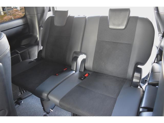 ヴォクシー ＺＳ　煌ＩＩＩ　純正９インチナビ　両側パワースライド　セーフティセンス　コンビシート　デュアルオートエアコン　モデリスタエアロ　クリアランスソナー　クルコン　ＵＳＢポート　ロールサンシェード　シートバックテーブル（65枚目）