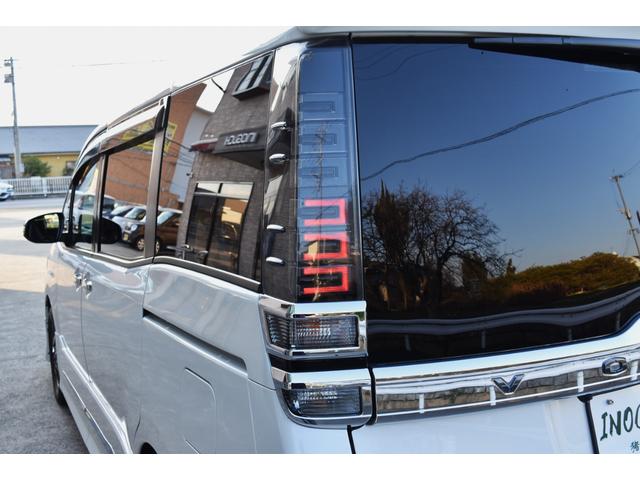 ヴォクシー ＺＳ　煌ＩＩＩ　純正９インチナビ　両側パワースライド　セーフティセンス　コンビシート　デュアルオートエアコン　モデリスタエアロ　クリアランスソナー　クルコン　ＵＳＢポート　ロールサンシェード　シートバックテーブル（70枚目）