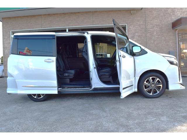 ヴォクシー ＺＳ　煌ＩＩＩ　純正９インチナビ　両側パワースライド　セーフティセンス　コンビシート　デュアルオートエアコン　モデリスタエアロ　クリアランスソナー　クルコン　ＵＳＢポート　ロールサンシェード　シートバックテーブル（71枚目）