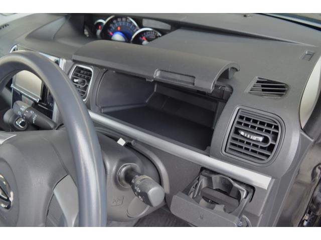 タント カスタムＸ　トップエディションＳＡＩＩＩ　ナビ　ＴＶ・ＤＶＤ・ブルートゥース　バックカメラ　ＥＴＣ　左パワースライドドア　オートＬＥＤヘッドライト　スマートアシスト　ロールサンシェード　オートエアコン　アイドルストップ　シートヒーター（67枚目）