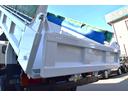 　２トンダンプ　２ｔ　５ＭＴ　５速マニュアル　コボレーン　左電動格納ミラー　ＥＴＣ　ビニールシートカバー　ＡＳＲ　ＥＣＯＮＯ　坂道発進補助　荷台ピン　ブル掛け　荷台塗装済み（16枚目）