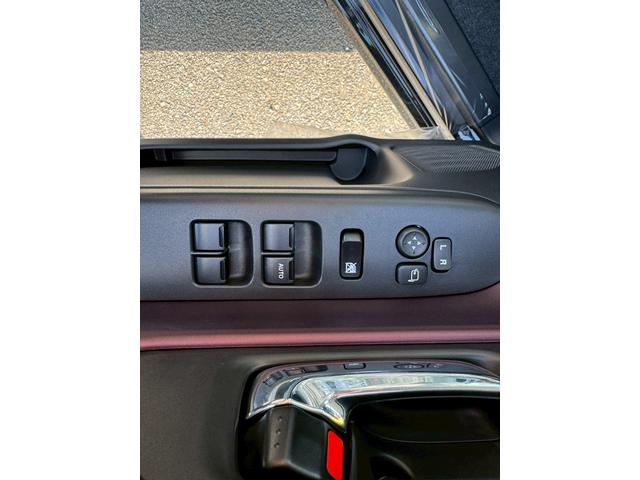 スペーシアカスタム ハイブリッドＧＳ　両側スライド・片側電動　クリアランスソナー　オートクルーズコントロール　レーンアシスト　衝突被害軽減システム　オートライト　ＬＥＤヘッドランプ　スマートキー　アイドリングストップ　電動格納ミラー（19枚目）