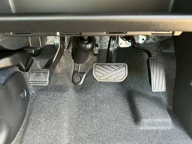 スペーシア ハイブリッドＧ　両側スライドドア　クリアランスソナー　オートライト　ＬＥＤヘッドランプ　スマートキー　アイドリングストップ　電動格納ミラー　ベンチシート　ＣＶＴ　盗難防止システム　ＡＢＳ　ＥＳＣ　衝突安全ボディ（17枚目）