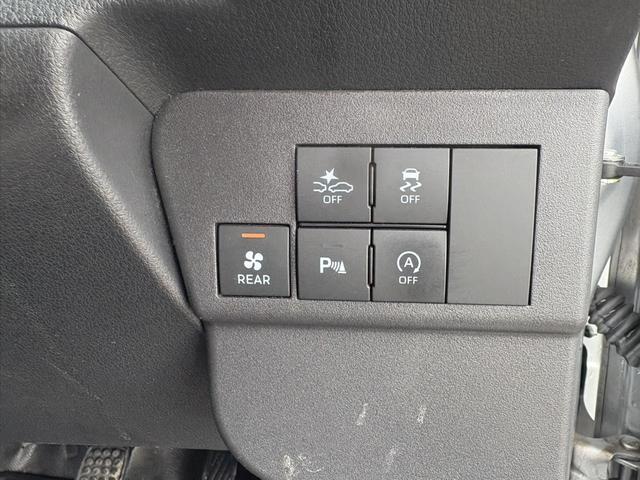 ハイゼットカーゴ デラックスリミテッド 4WD CVT 衝突被害軽減システム クリアランスソナー ナビ 両側スライドドア アイドリングストップ アルミホイール ESC エアコン パワーステアリング(15枚目)