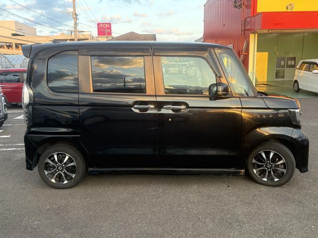 N-BOXカスタム G・Lホンダセンシング ETC バックカメラ 両側スライド・片側電動 オートクルーズコントロール レーンアシスト 衝突被害軽減システム オートライト LEDヘッドランプ スマートキー アイドリングストップ 電動格納ミラー(4枚目)