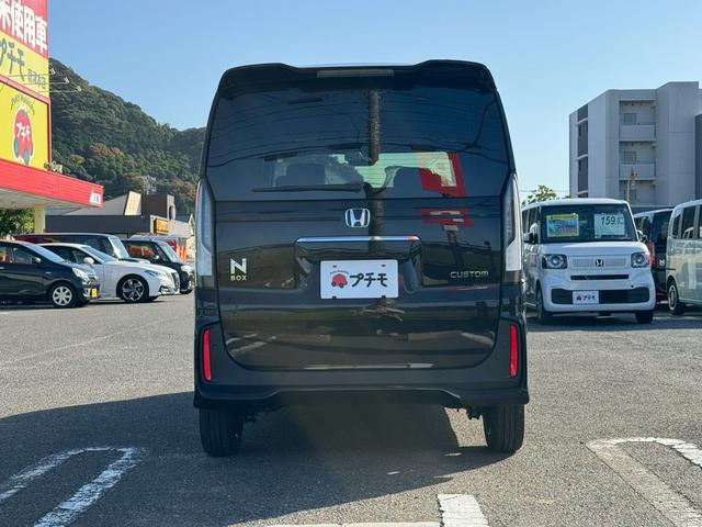 N-BOXカスタム ベースグレード 両側スライド・片側電動 クリアランスソナー オートクルーズコントロール レーンアシスト 衝突被害軽減システム オートライト LEDヘッドランプ スマートキー アイドリングストップ 電動格納ミラー(6枚目)