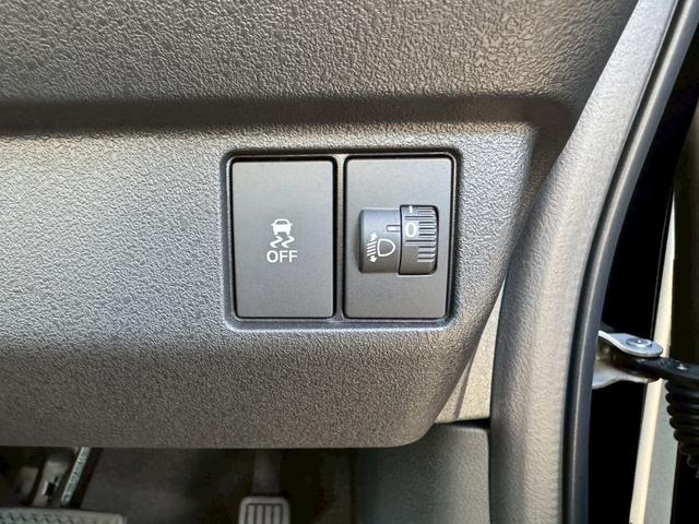 N-BOXカスタム ベースグレード 両側スライド・片側電動 クリアランスソナー オートクルーズコントロール レーンアシスト 衝突被害軽減システム オートライト LEDヘッドランプ スマートキー アイドリングストップ 電動格納ミラー(13枚目)