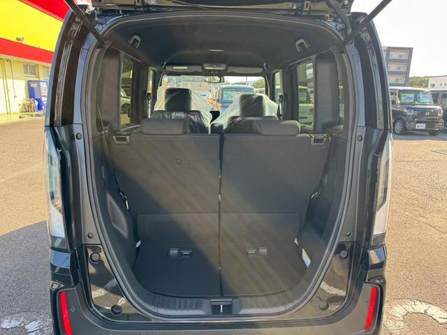 N-BOXカスタム ベースグレード 両側スライド・片側電動 クリアランスソナー オートクルーズコントロール レーンアシスト 衝突被害軽減システム オートライト LEDヘッドランプ スマートキー アイドリングストップ 電動格納ミラー(20枚目)