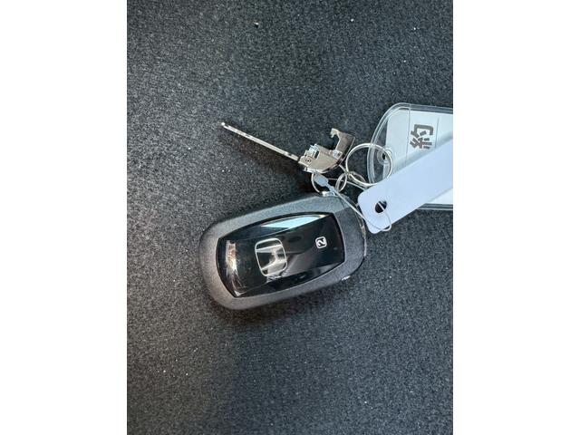 N-BOXカスタム ベースグレード 両側スライド・片側電動 クリアランスソナー オートクルーズコントロール レーンアシスト 衝突被害軽減システム オートライト LEDヘッドランプ スマートキー アイドリングストップ 電動格納ミラー(22枚目)