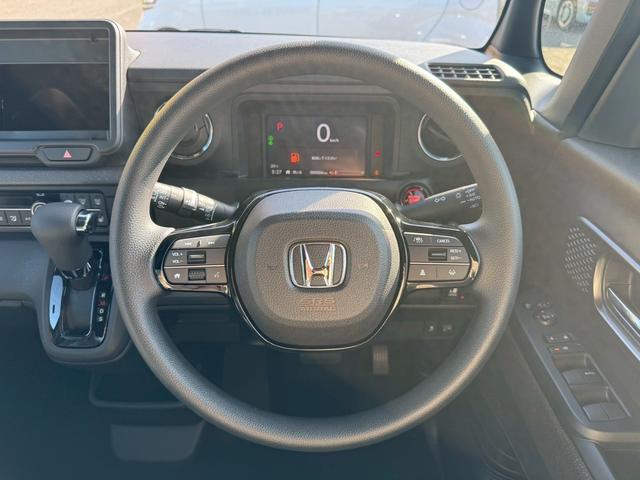 N-BOXカスタム ベースグレード 両側スライド・片側電動 クリアランスソナー オートクルーズコントロール レーンアシスト 衝突被害軽減システム オートライト LEDヘッドランプ スマートキー アイドリングストップ 電動格納ミラー(11枚目)