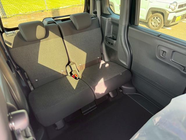 N-BOXカスタム ベースグレード 両側スライド・片側電動 クリアランスソナー オートクルーズコントロール レーンアシスト 衝突被害軽減システム オートライト LEDヘッドランプ スマートキー アイドリングストップ 電動格納ミラー(22枚目)