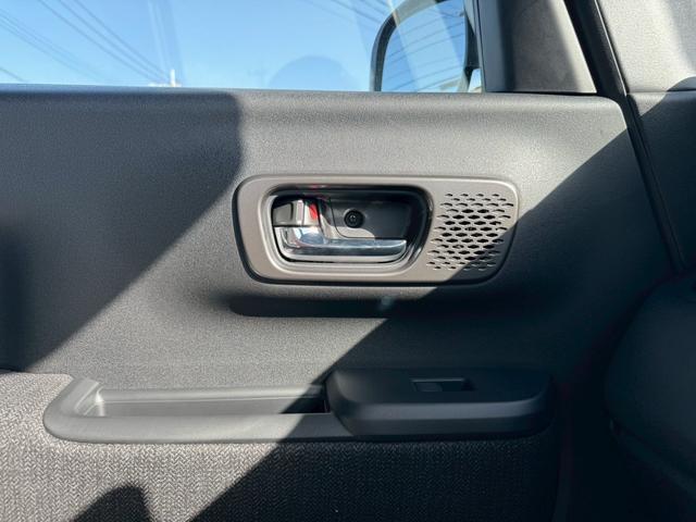 N-BOXカスタム ベースグレード 両側スライド・片側電動 クリアランスソナー オートクルーズコントロール レーンアシスト 衝突被害軽減システム オートライト LEDヘッドランプ スマートキー アイドリングストップ 電動格納ミラー(24枚目)