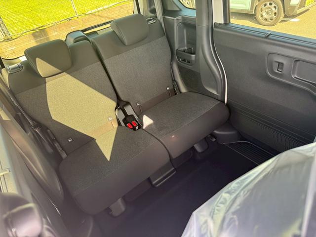 N-BOXカスタム ベースグレード 両側スライド・片側電動 クリアランスソナー オートクルーズコントロール レーンアシスト 衝突被害軽減システム オートライト LEDヘッドランプ スマートキー アイドリングストップ 電動格納ミラー(21枚目)