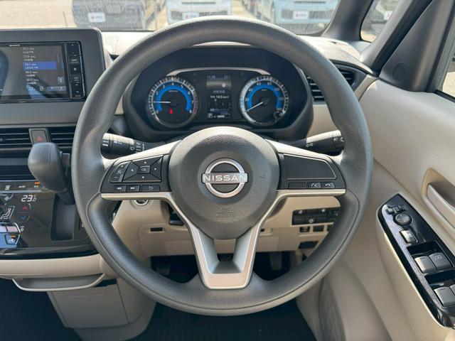 ルークス Ｘ　ドライブレコーダー　バックカメラ　両側スライド・片側電動　ナビ　クリアランスソナー　衝突被害軽減システム　オートライト　ＬＥＤヘッドランプ　スマートキー　アイドリングストップ　電動格納ミラー（10枚目）