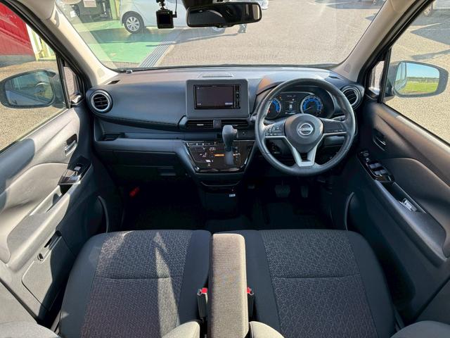 デイズ ハイウェイスター X ドライブレコーダー ナビ クリアランスソナー 衝突被害軽減システム オートライト LEDヘッドランプ スマートキー アイドリングストップ 電動格納ミラー ベンチシート CVT 盗難防止システム ABS(10枚目)