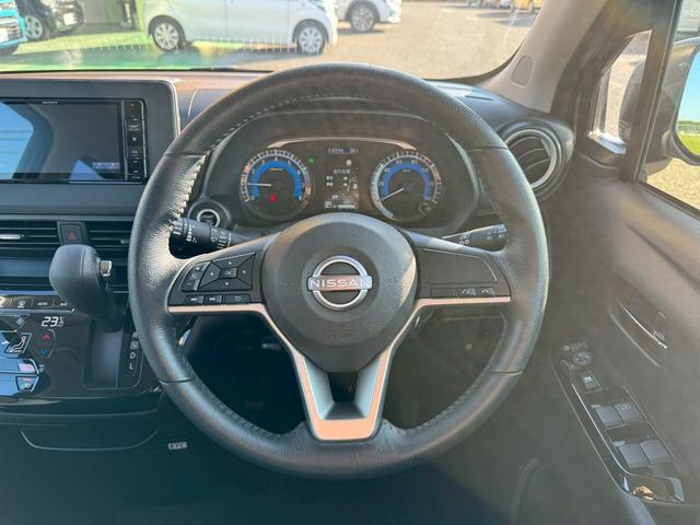 デイズ ハイウェイスター X ドライブレコーダー ナビ クリアランスソナー 衝突被害軽減システム オートライト LEDヘッドランプ スマートキー アイドリングストップ 電動格納ミラー ベンチシート CVT 盗難防止システム ABS(11枚目)