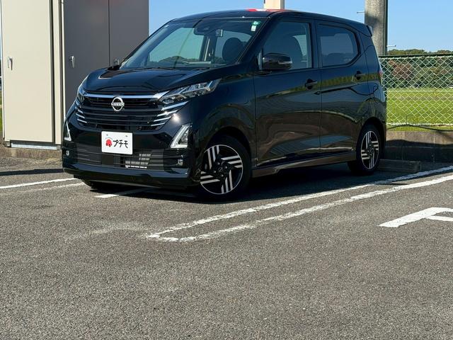 デイズ ハイウェイスター X ドライブレコーダー ナビ クリアランスソナー 衝突被害軽減システム オートライト LEDヘッドランプ スマートキー アイドリングストップ 電動格納ミラー ベンチシート CVT 盗難防止システム ABS(2枚目)