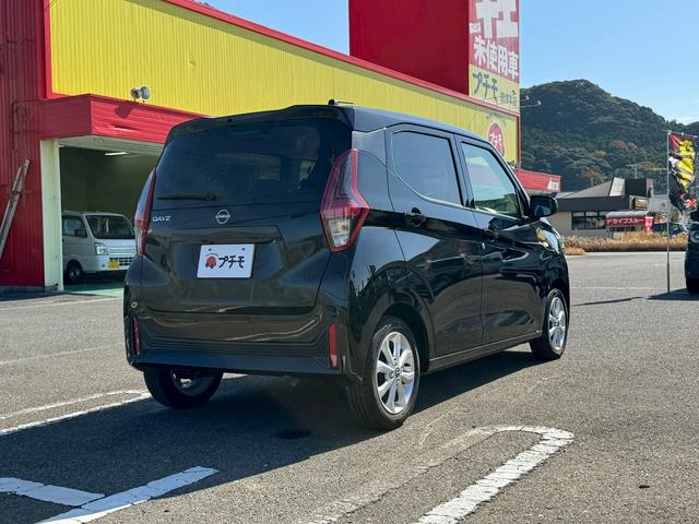 デイズ X ドライブレコーダー ナビ クリアランスソナー 衝突被害軽減システム オートライト スマートキー アイドリングストップ 電動格納ミラー ベンチシート CVT 盗難防止システム ABS ESC USB(6枚目)