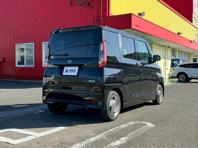 ルークス Ｘ　ドライブレコーダー　両側スライド・片側電動　ナビ　クリアランスソナー　衝突被害軽減システム　オートライト　ＬＥＤヘッドランプ　スマートキー　アイドリングストップ　電動格納ミラー　ベンチシート　ＣＶＴ（7枚目）