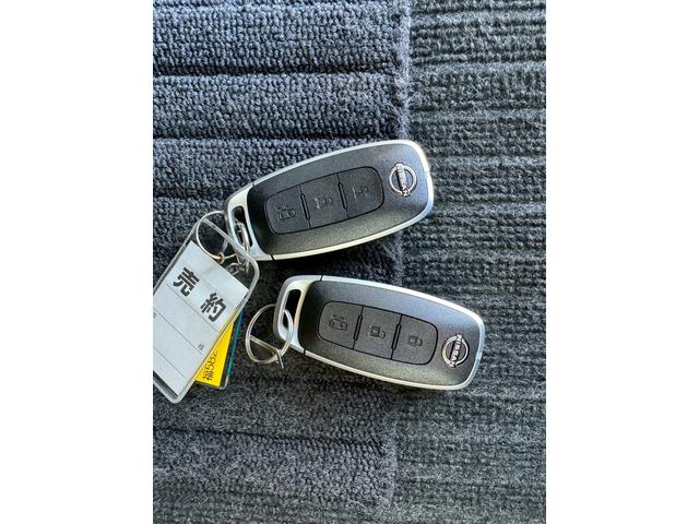 ルークス Ｘ　ドライブレコーダー　両側スライド・片側電動　ナビ　クリアランスソナー　衝突被害軽減システム　オートライト　ＬＥＤヘッドランプ　スマートキー　アイドリングストップ　電動格納ミラー　ベンチシート　ＣＶＴ（17枚目）