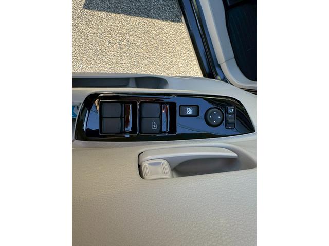 ルークス Ｘ　ドライブレコーダー　両側スライド・片側電動　ナビ　クリアランスソナー　衝突被害軽減システム　オートライト　ＬＥＤヘッドランプ　スマートキー　アイドリングストップ　電動格納ミラー　ベンチシート　ＣＶＴ（19枚目）