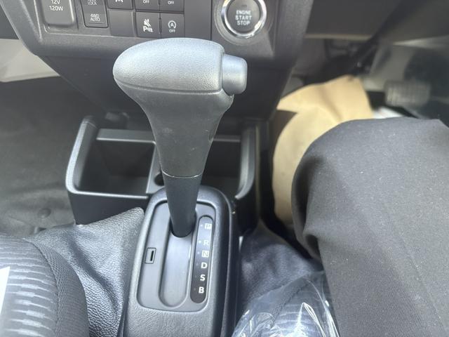 ハイゼットトラック ジャンボエクストラ　４ＷＤ　ＣＶＴ　衝突被害軽減システム　クリアランスソナー　スマートキー　アイドリングストップ　電動格納ミラー　オートライト　ＡＢＳ　ＥＳＣ　エアコン　パワーステアリング　パワーウィンドウ（12枚目）