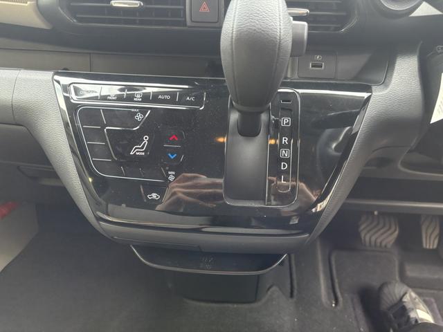 デイズ X ドライブレコーダー ETC ナビ 衝突被害軽減システム オートライト スマートキー アイドリングストップ 電動格納ミラー ベンチシート CVT 盗難防止システム ABS ESC アルミホイール(13枚目)