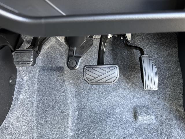 ワゴンR FX クリアランスソナー レーンアシスト 衝突被害軽減システム オートライト スマートキー 電動格納ミラー シートヒーター ベンチシート CVT 盗難防止システム ABS ESC 衝突安全ボディ エアコン(19枚目)